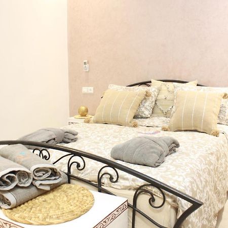 Riad Miel & Une Nuit Marrakesh Bagian luar foto